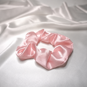 scrunchie jedwabna rozowa.png
